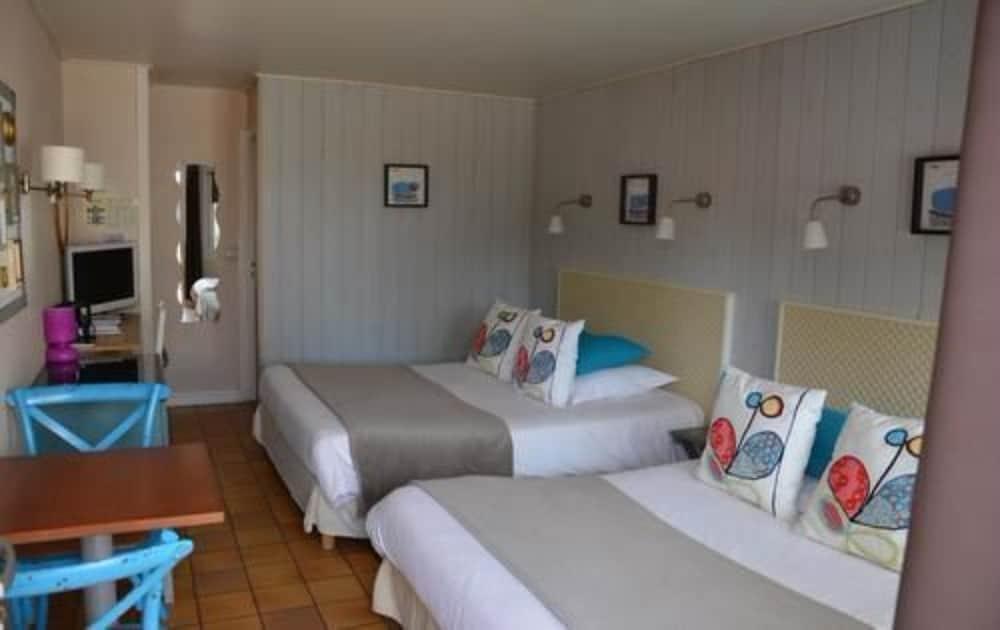 Hôtel Monet La Rivière-Saint-Sauveur Buitenkant foto
